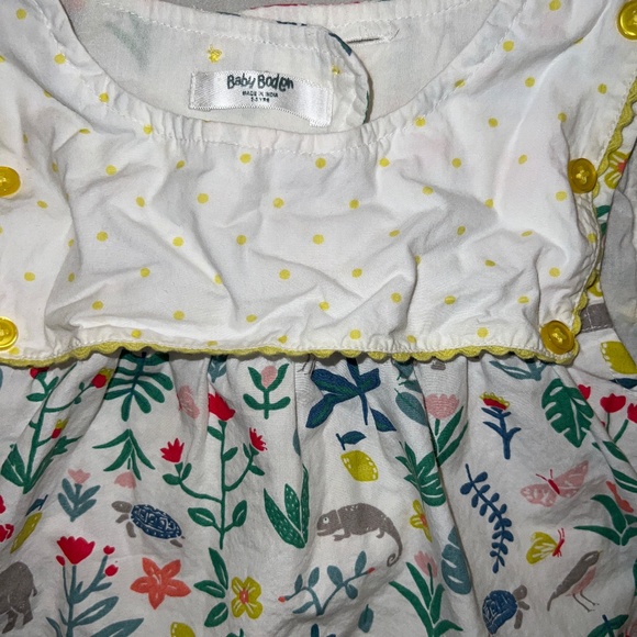 Mini Boden animal print bib button down dress 2/3yrs - Picture 2 of 4